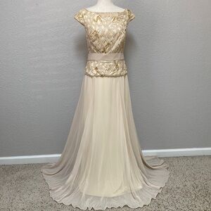 TADASHI Shoji Formal Gown size 8